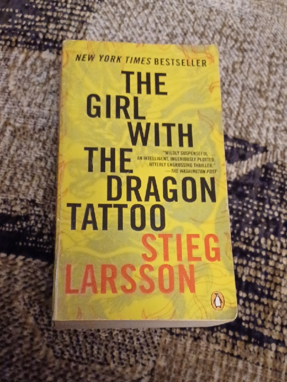 $4 Add-on "The Girl With the Dragon Tattoo" by Stieg Larsson -Paperback Thriller